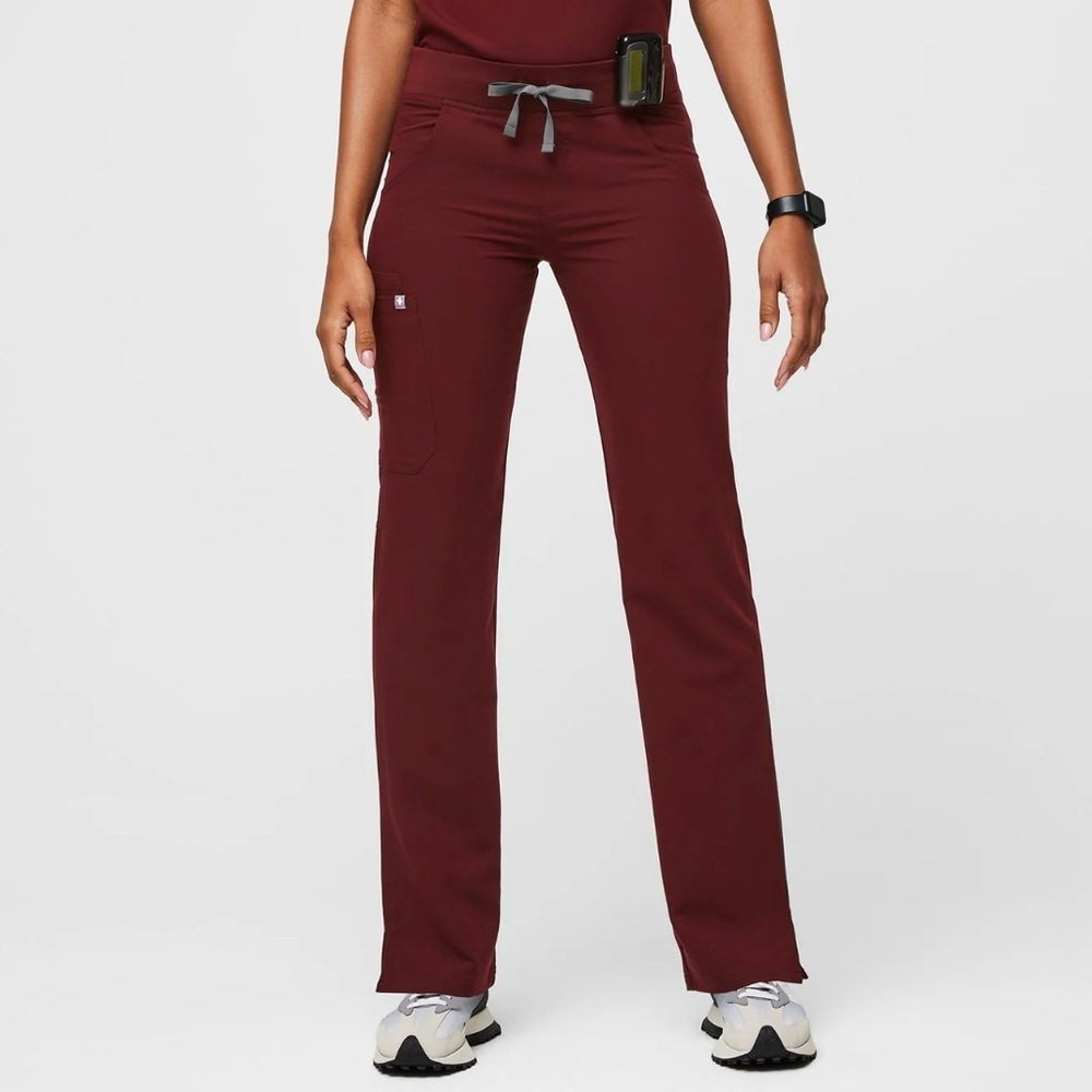 FIGS Kade Cargo Scrub Pants, Large Petite